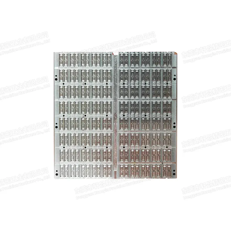 الآلات الدقيقة لمكونات LED